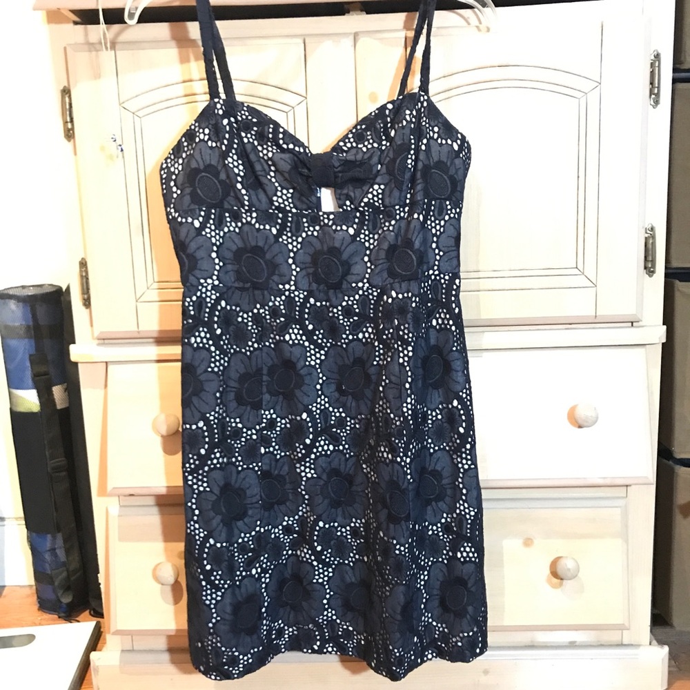 SOLD!! MILLY dark navy eyelet dress m, NWOT